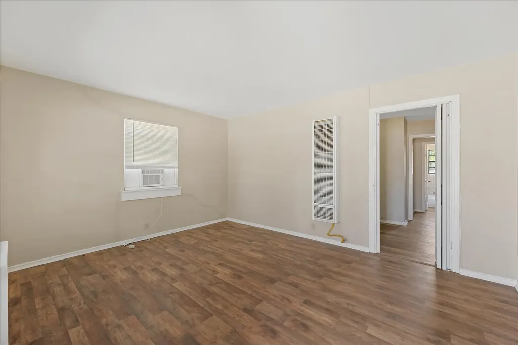 1808 Prairie View Drive Dallas TX 75235