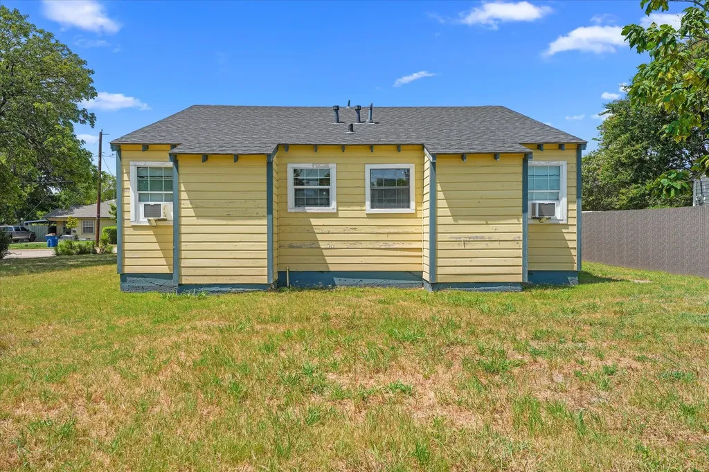 1808 Prairie View Drive Dallas TX 75235