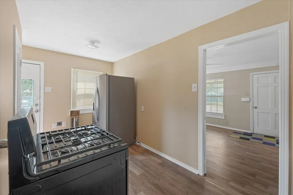1808 Prairie View Drive Dallas TX 75235