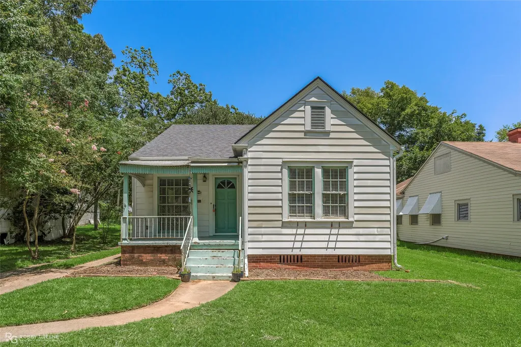 132 E Dalzell Street Shreveport LA 71104