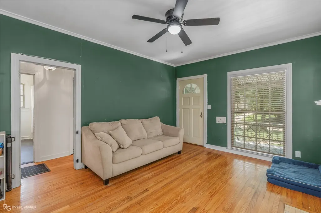 132 E Dalzell Street Shreveport LA 71104