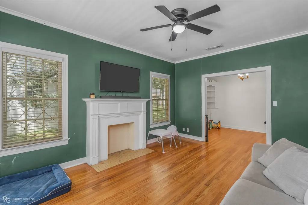 132 E Dalzell Street Shreveport LA 71104