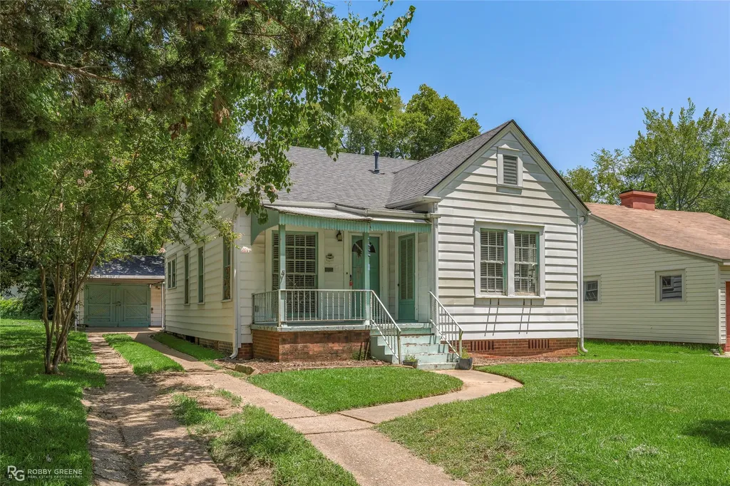 132 E Dalzell Street Shreveport LA 71104