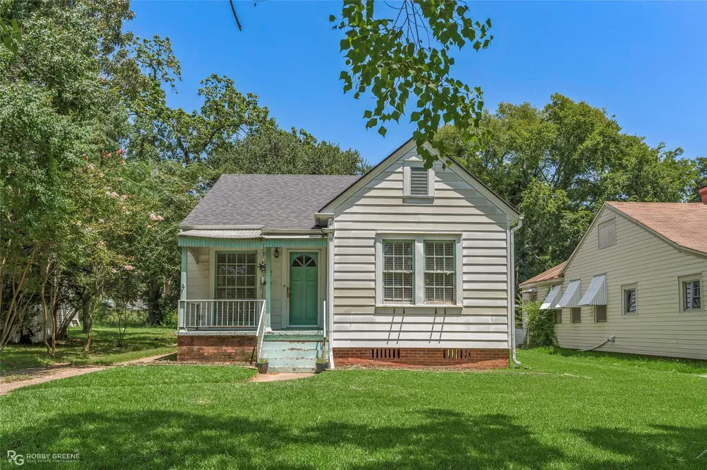 132 E Dalzell Street Shreveport LA 71104