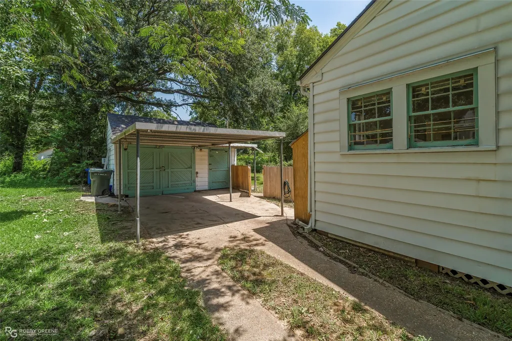 132 E Dalzell Street Shreveport LA 71104