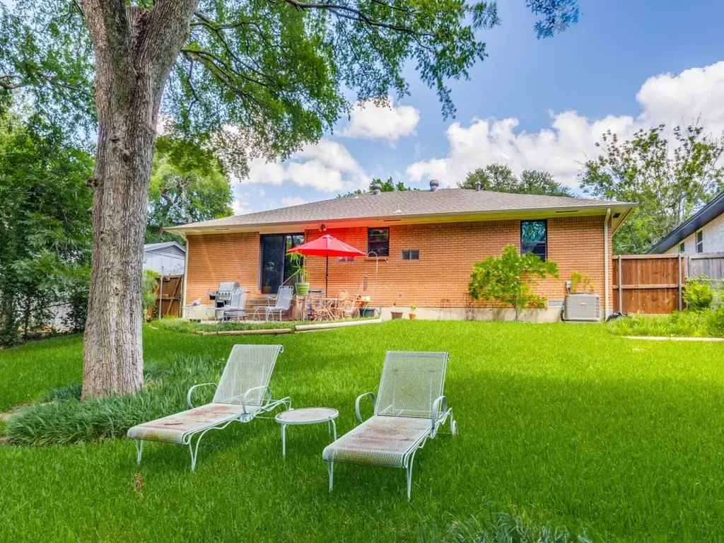 8125 Hunnicut Road Dallas TX 75228