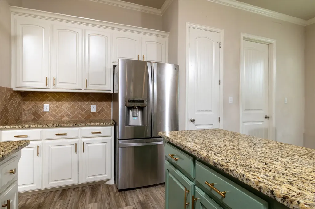 205 Harp Avenue Godley TX 76044