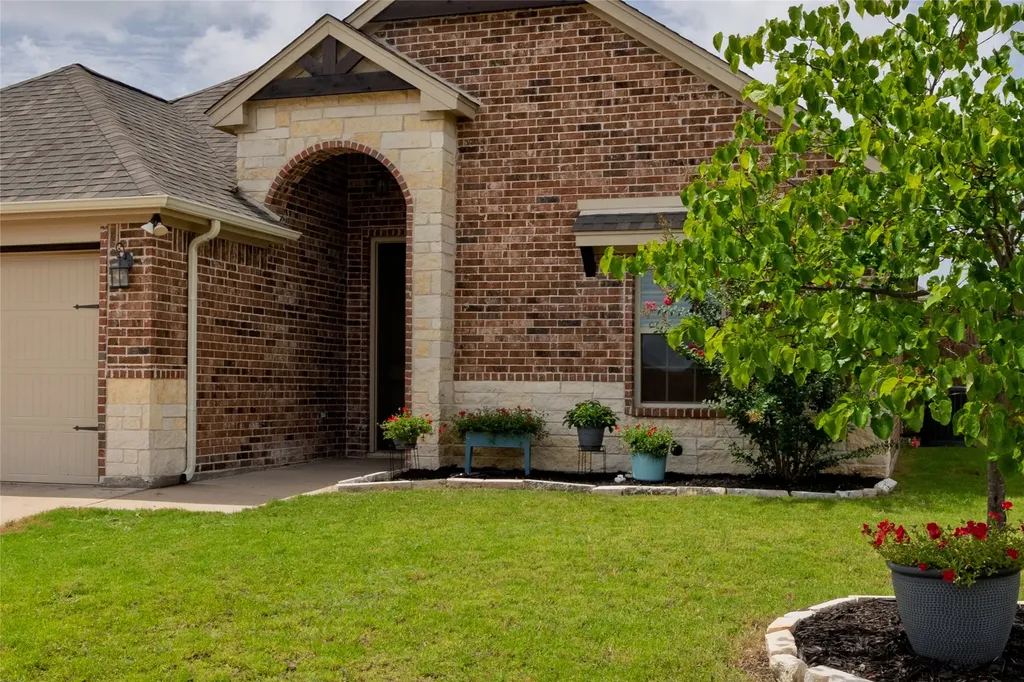 205 Harp Avenue Godley TX 76044