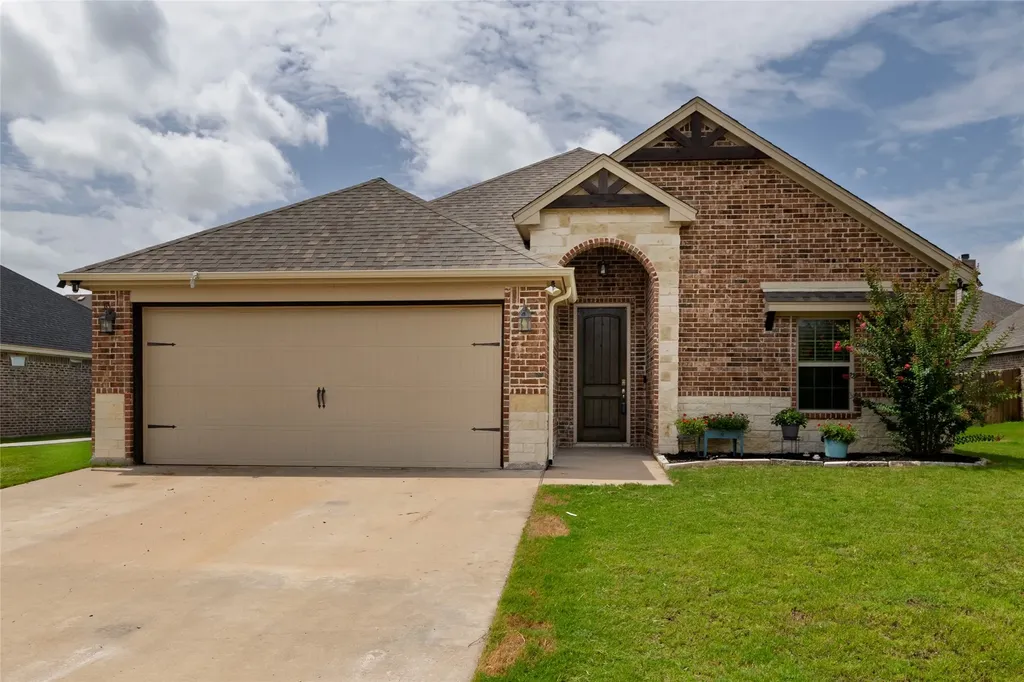 205 Harp Avenue Godley TX 76044