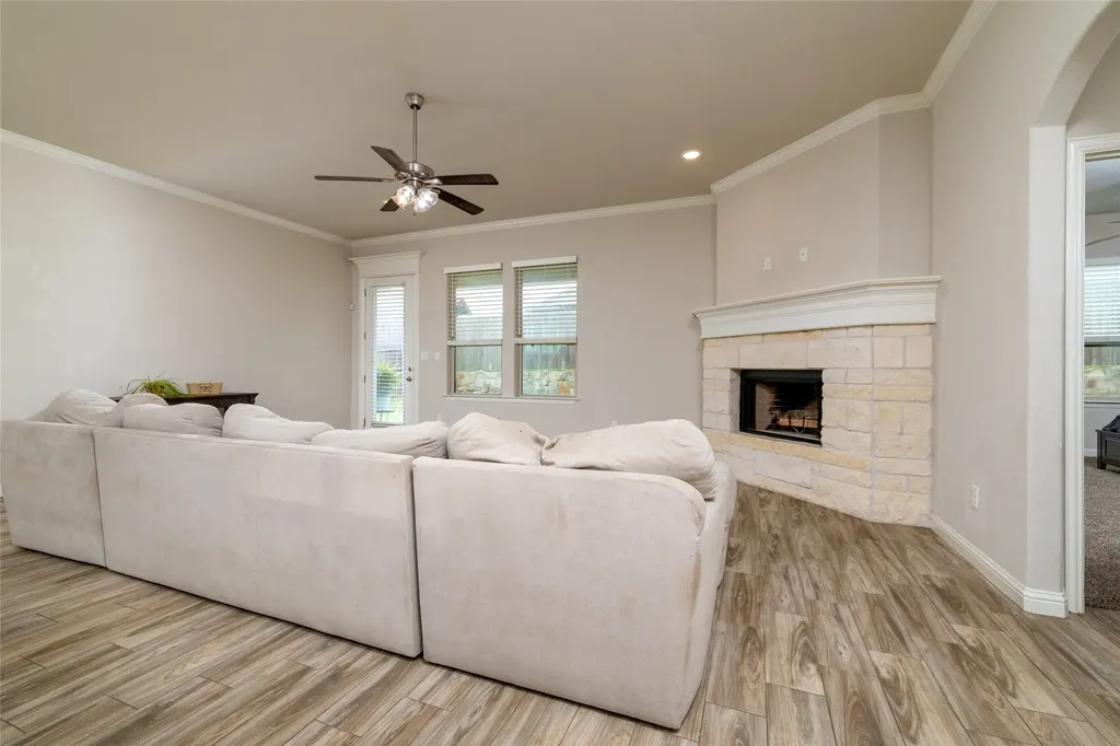 205 Harp Avenue Godley TX 76044