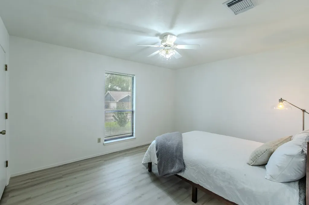 1057 Radisson Drive Hewitt TX 76643