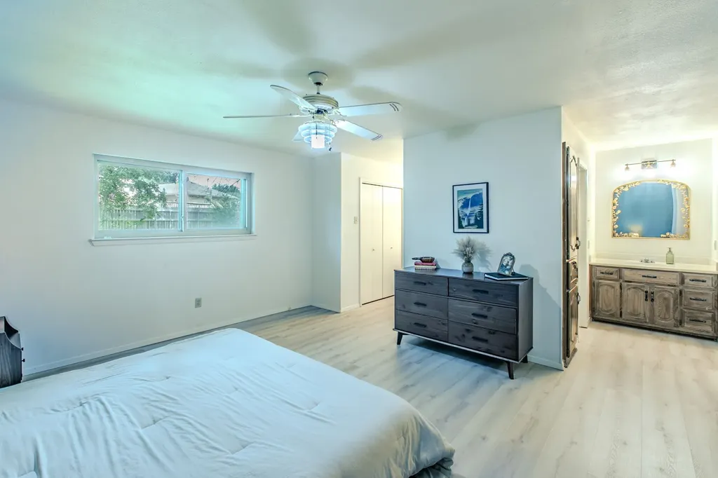 1057 Radisson Drive Hewitt TX 76643