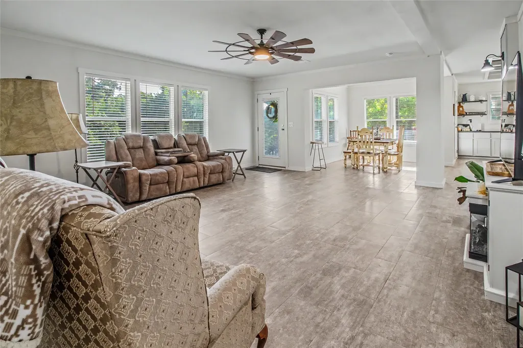3064 Puddin Valley Road Bowie TX 76230