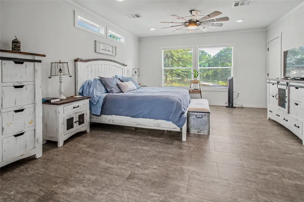 3064 Puddin Valley Road Bowie TX 76230