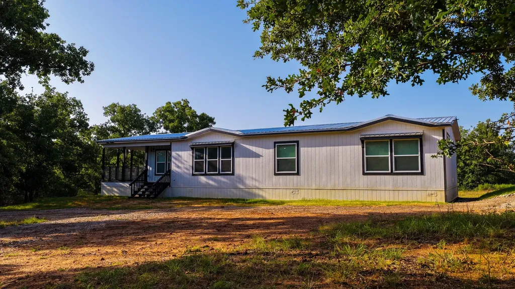 3064 Puddin Valley Road Bowie TX 76230