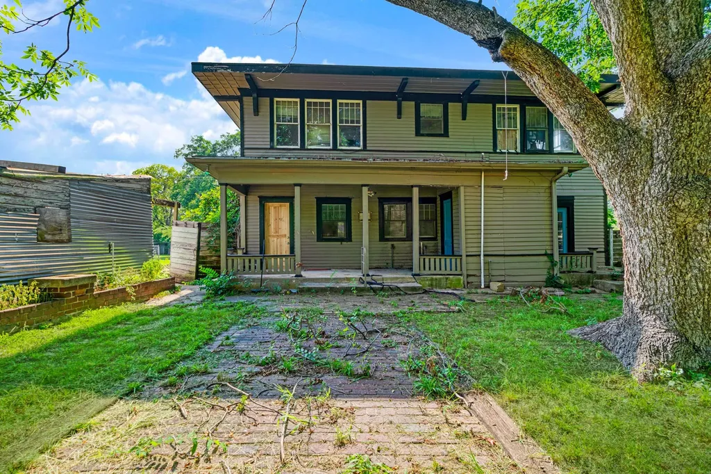 903 4th Street SW Paris TX 75460