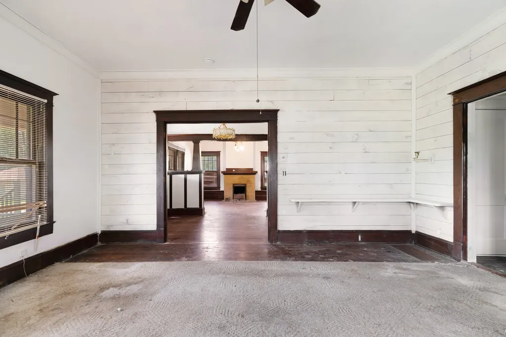 903 4th Street SW Paris TX 75460