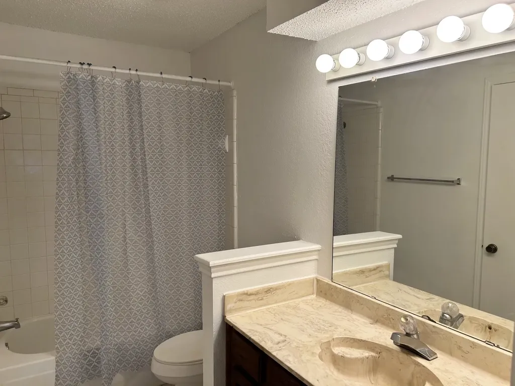 2736 Countryside Lane Fort Worth TX 76133