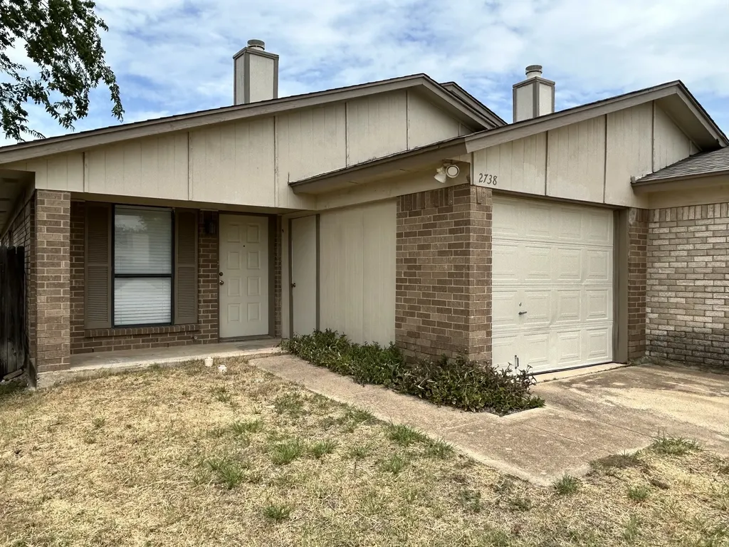 2736 Countryside Lane Fort Worth TX 76133