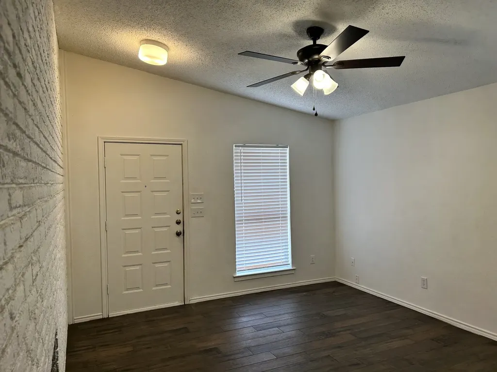 2736 Countryside Lane Fort Worth TX 76133
