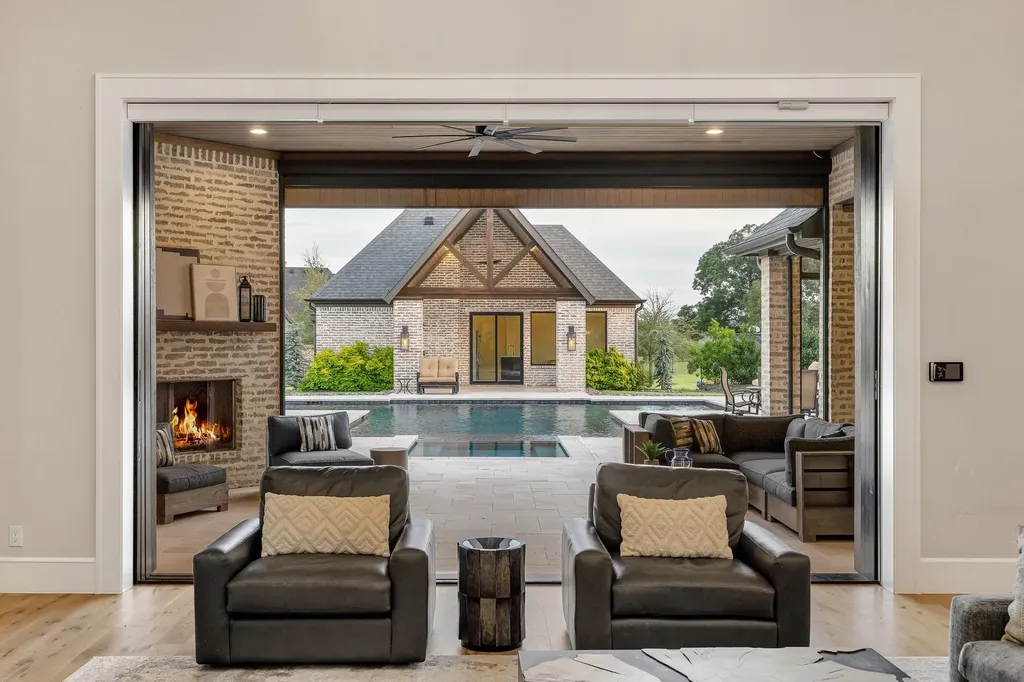 660 Louise Drive Fairview TX 75069