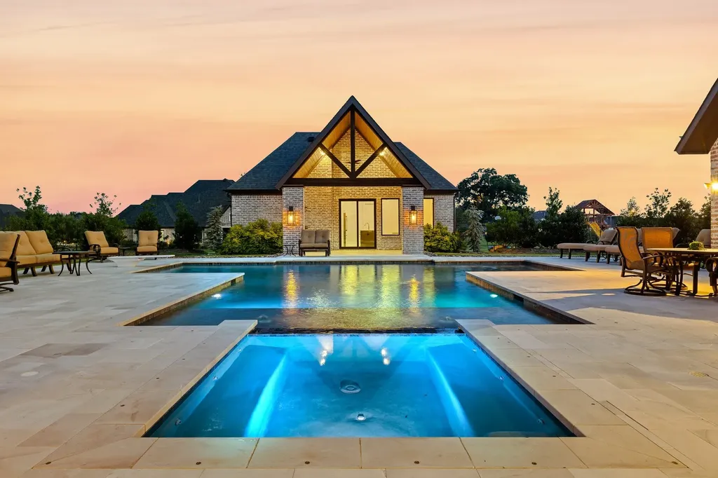 660 Louise Drive Fairview TX 75069