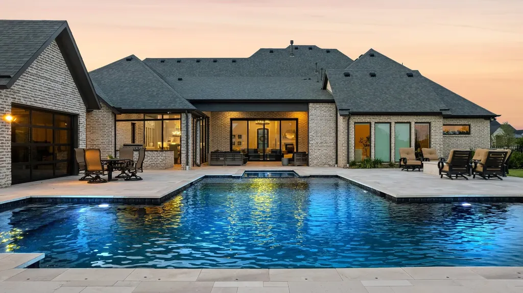 660 Louise Drive Fairview TX 75069