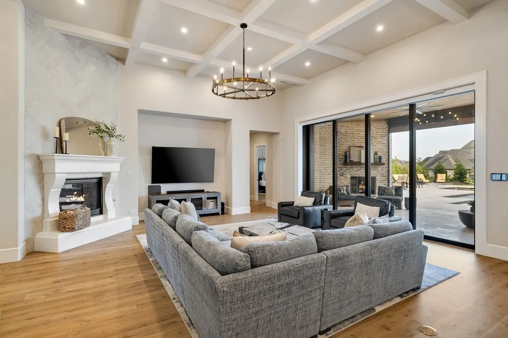 660 Louise Drive Fairview TX 75069