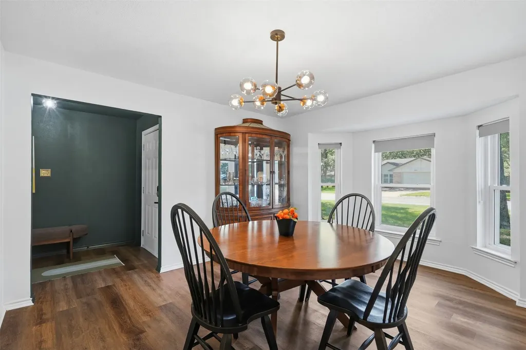 700 Highland Crest Drive Hurst TX 76054