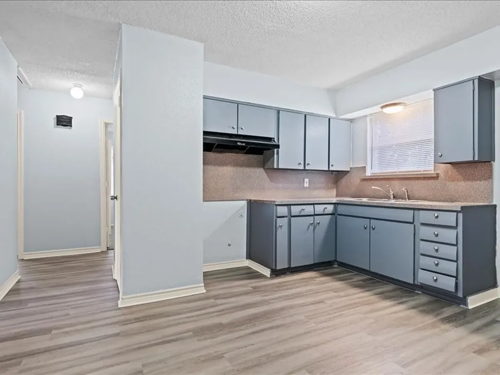 2632 Emerald Drive Mesquite TX 75150