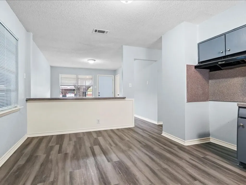 2632 Emerald Drive Mesquite TX 75150