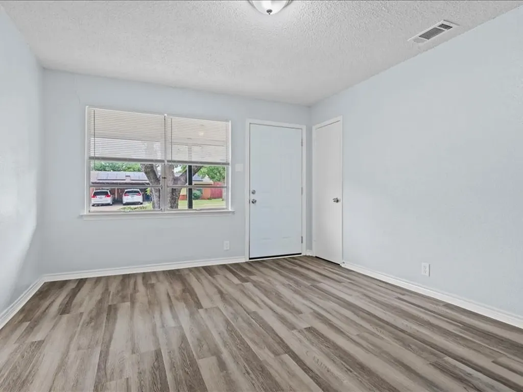 2632 Emerald Drive Mesquite TX 75150
