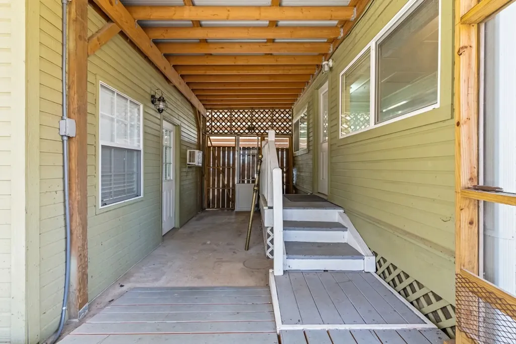 661 Crestwood Drive Avinger TX 75630