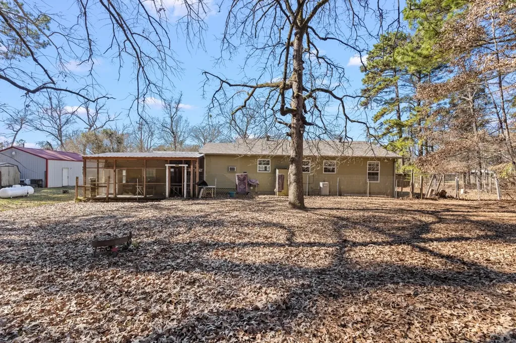 661 Crestwood Drive Avinger TX 75630