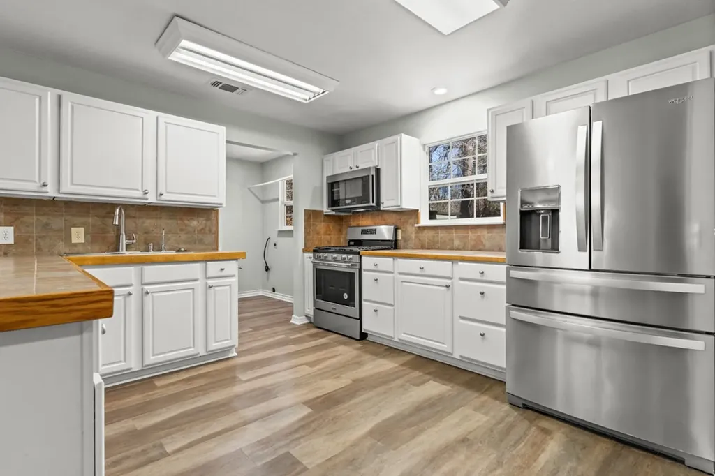 661 Crestwood Drive Avinger TX 75630