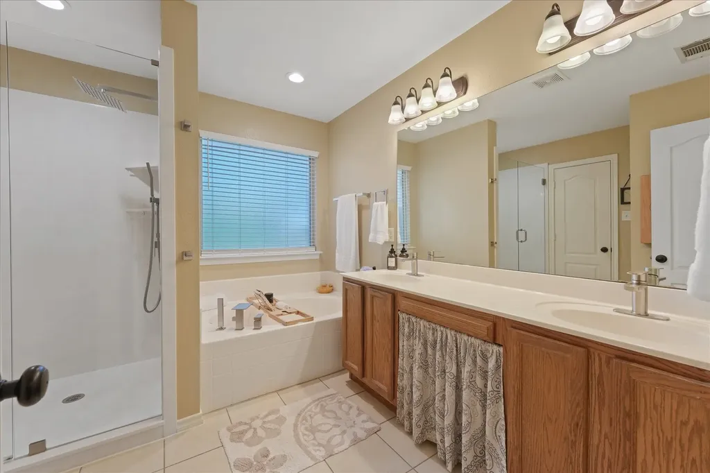 112 Springfield Lane Red Oak TX 75165