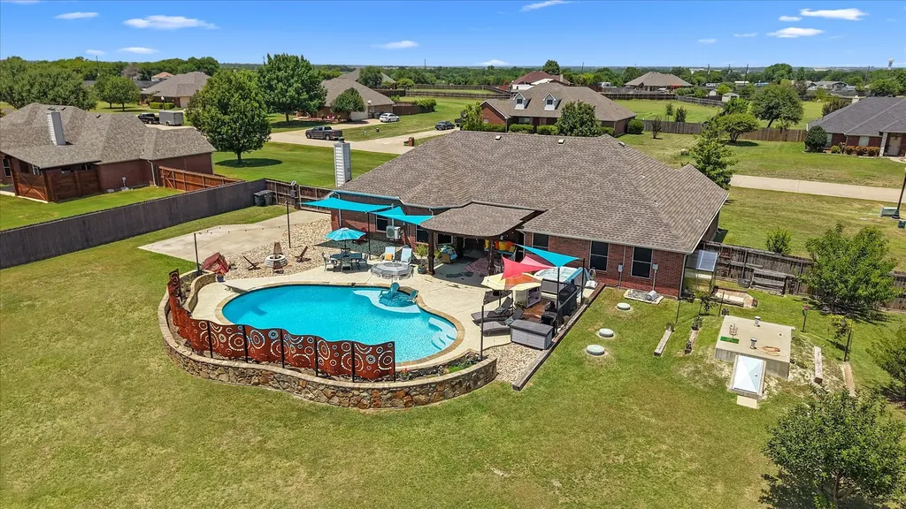 112 Springfield Lane Red Oak TX 75165