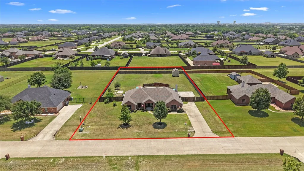 112 Springfield Lane Red Oak TX 75165