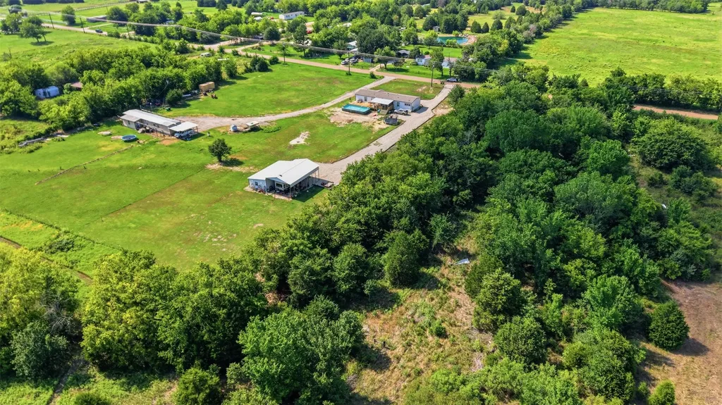 1241 Vz County Road 2718 Mabank TX 75147