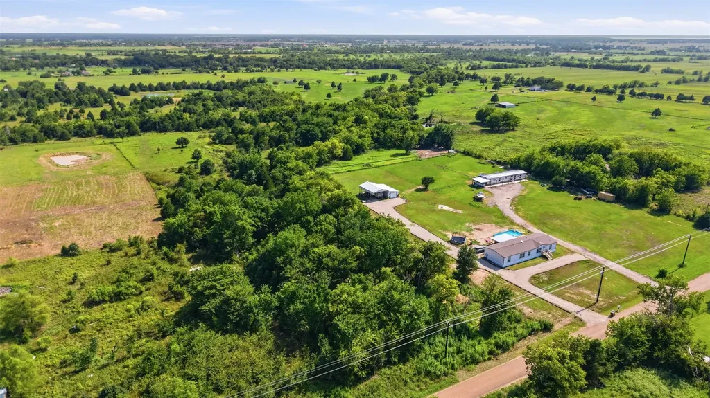 1241 Vz County Road 2718 Mabank TX 75147