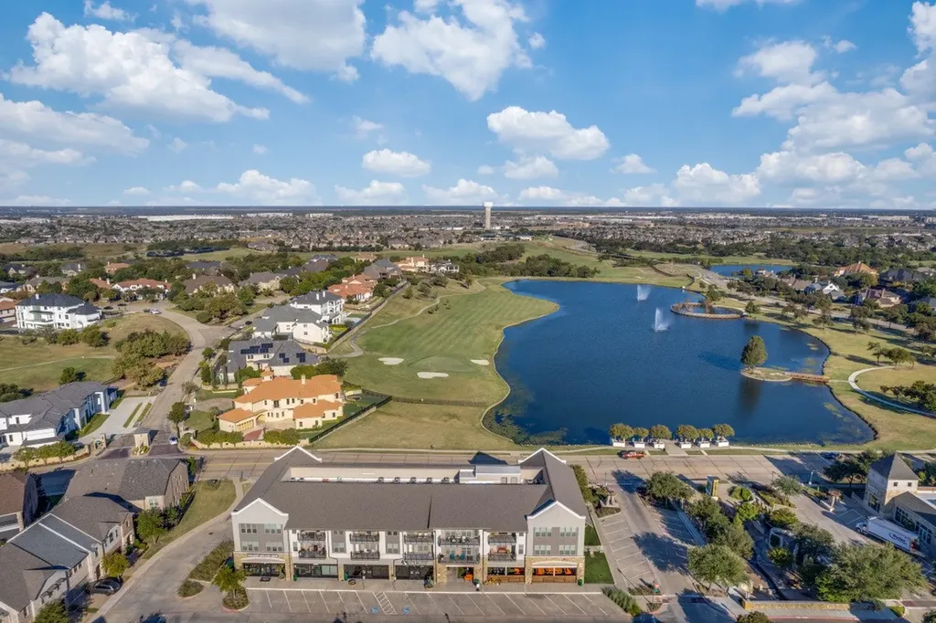 412 S Hampton Court Lewisville TX 75056