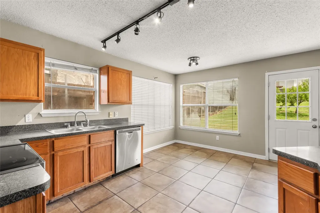 3415 Elmwood Court Sachse TX 75048