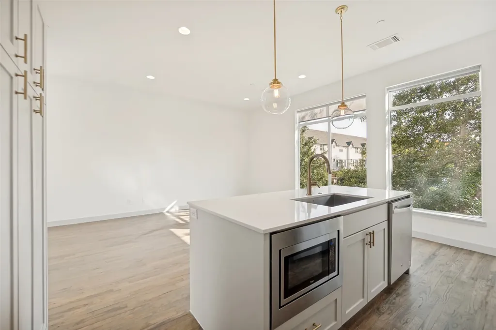 2103 Bennett Avenue Dallas TX 75206