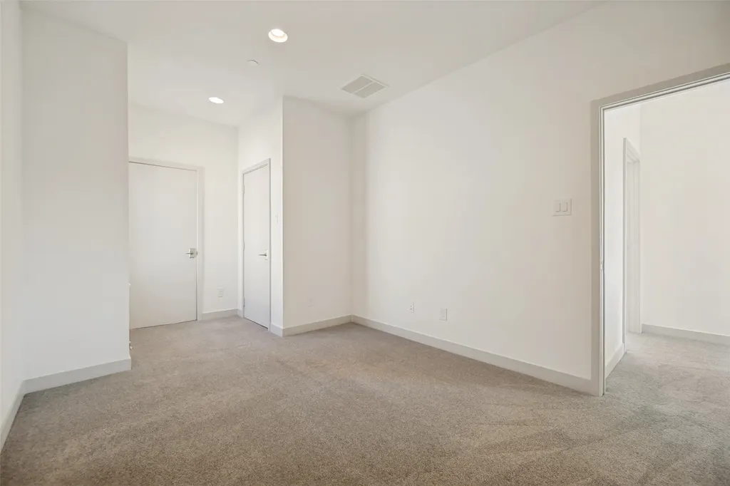 2103 Bennett Avenue Dallas TX 75206