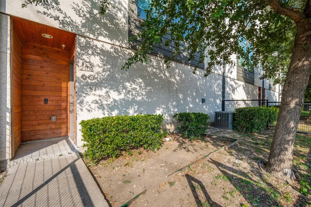 2103 Bennett Avenue Dallas TX 75206
