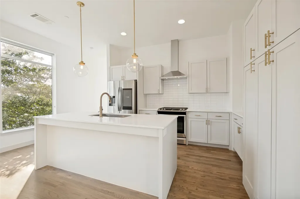 2103 Bennett Avenue Dallas TX 75206