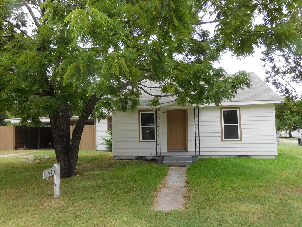407 NE 4th Street Hubbard TX 76648