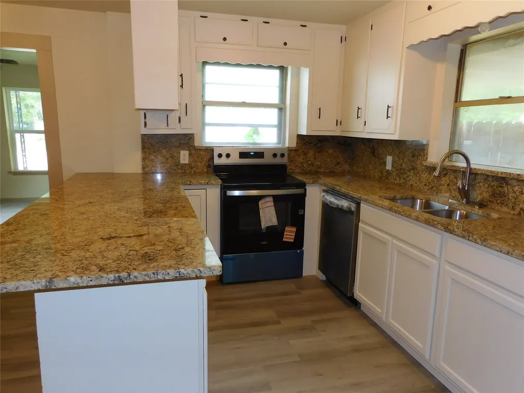 407 NE 4th Street Hubbard TX 76648