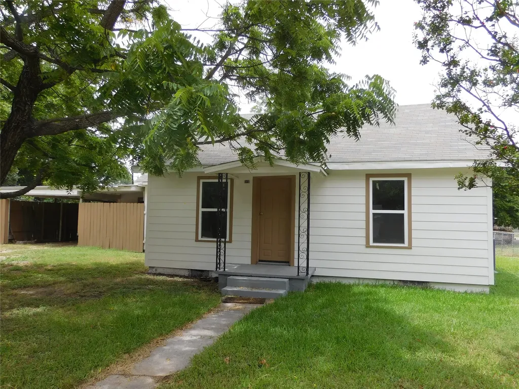 407 NE 4th Street Hubbard TX 76648