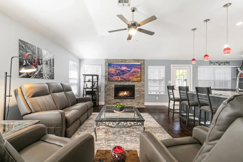 5933 Fox Drive The Colony TX 75056